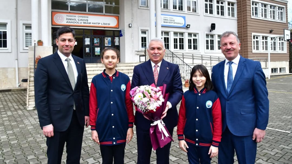 Trabzon Valisi Sayın Aziz YILDIRIM Okulumuzdaydı